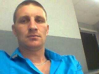  ,   Alex, 38 ,   