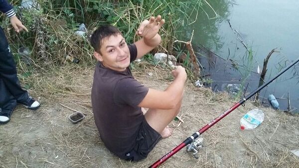  ,   Rustam, 37 ,   ,   , c 