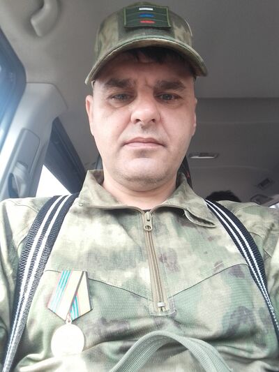  ,   Sergei, 45 ,   c 