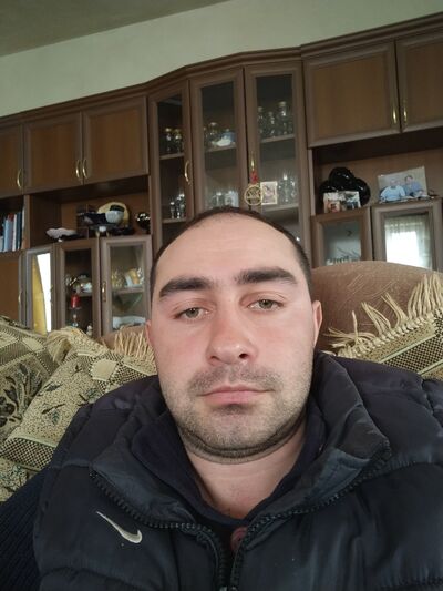  ,   Georgy, 30 ,   ,   