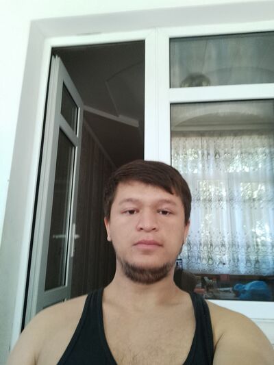  ,   Komil, 24 ,   ,   