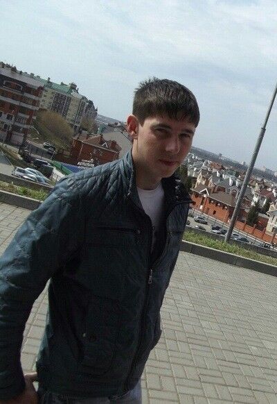  ,   Evgenii, 33 ,   ,   , c 