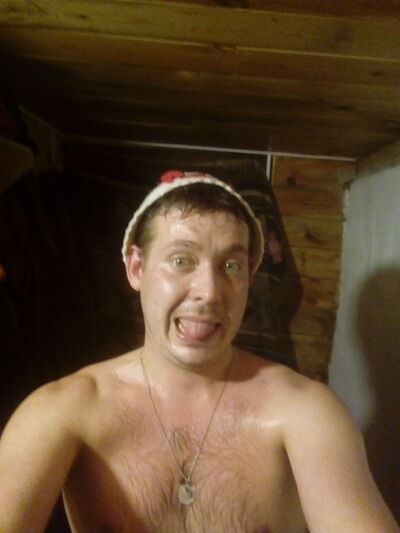  ,   Riddik, 36 ,   , 