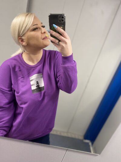  ,   IrIsKa, 35 ,     , c 