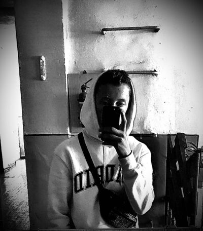  ,   Ruslan, 24 ,  