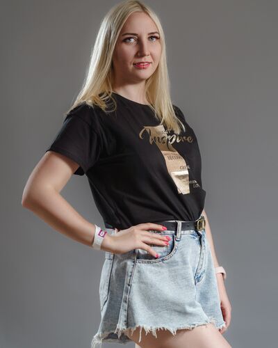  ,   Anna, 29 ,   ,   , c , 