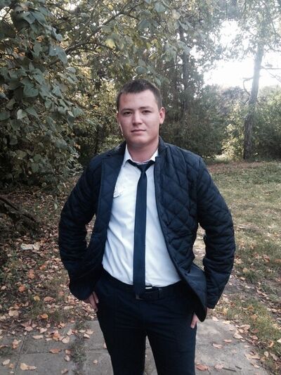  ,   Sasha, 32 ,   