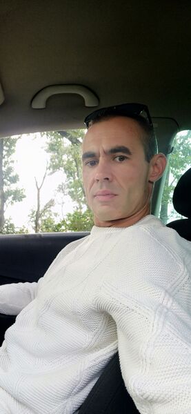  -,   Sergio, 40 ,   ,   