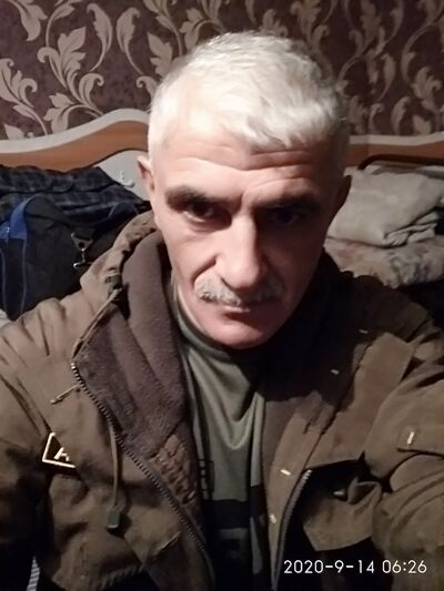  ,   Georg, 47 ,   ,   