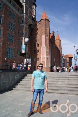  ,   Eduard, 49 ,  