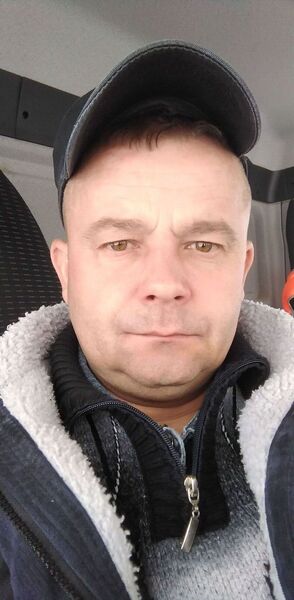  ,   Leonid, 47 ,   ,   