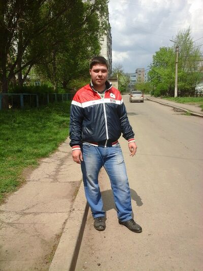  ,   Valentin, 37 ,   