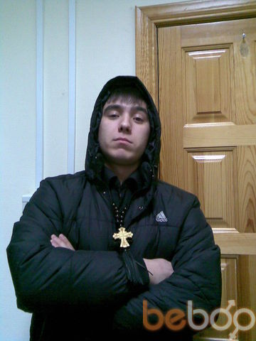  ,   Maksim, 40 ,   