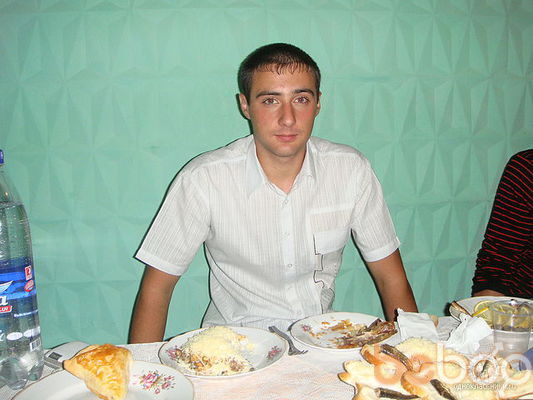  ,   Victor, 34 ,   