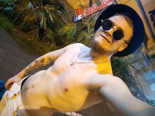  deleted,   Artem, 25 ,   ,   