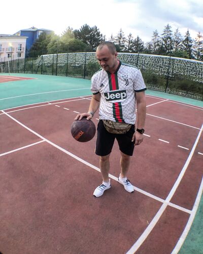  ,   Tony, 33 ,   ,   , 