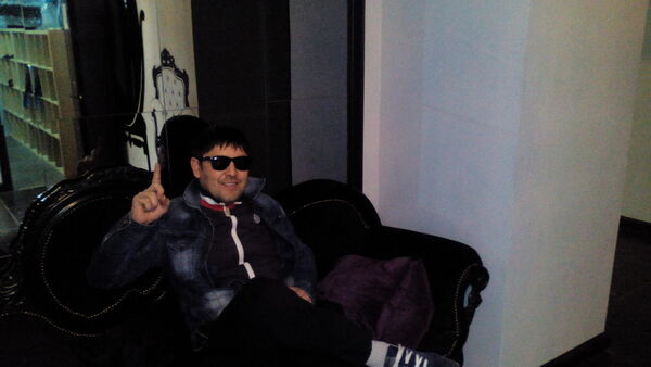  ,   Anzor, 40 ,   