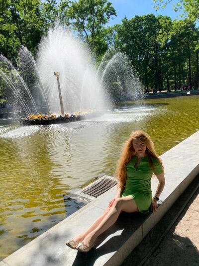  ,   Elle, 39 ,   ,   , c 