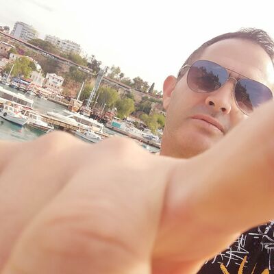  ,   Aliko, 33 ,   ,   