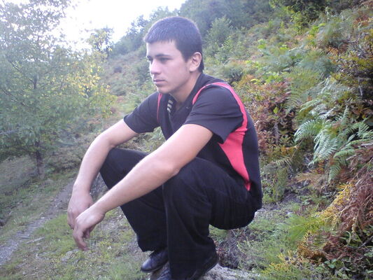  ,   Gio, 34 ,   