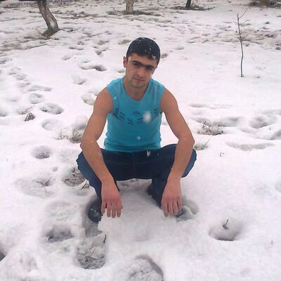  ,   Armen, 33 ,   ,   , 