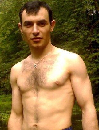  ,   Artur, 46 ,   ,   , c , 