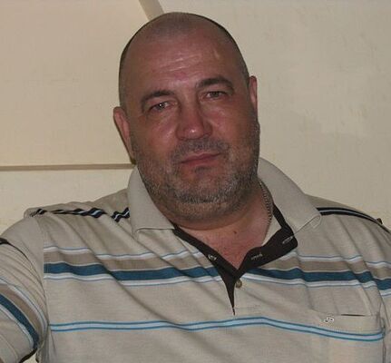  ,   Al, 61 ,   