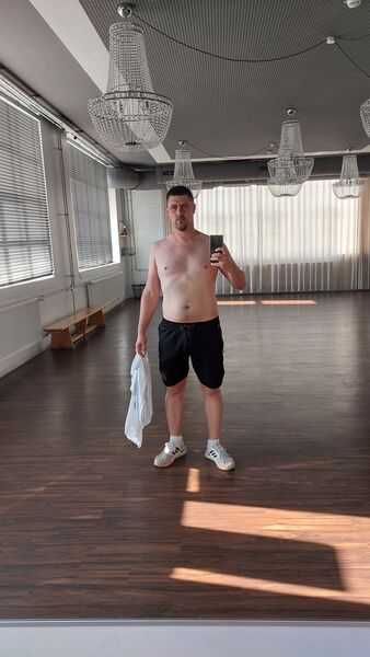  Stuttgart,   , 32 ,   ,   