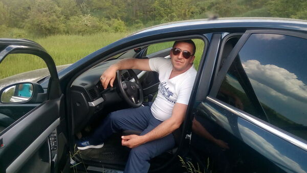  ,   Pavel, 46 ,   ,   , c 