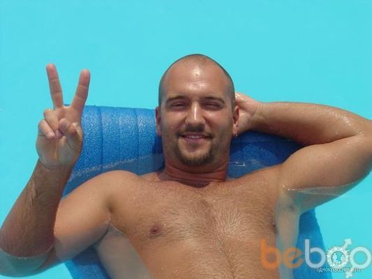  ,   Edd, 48 ,   