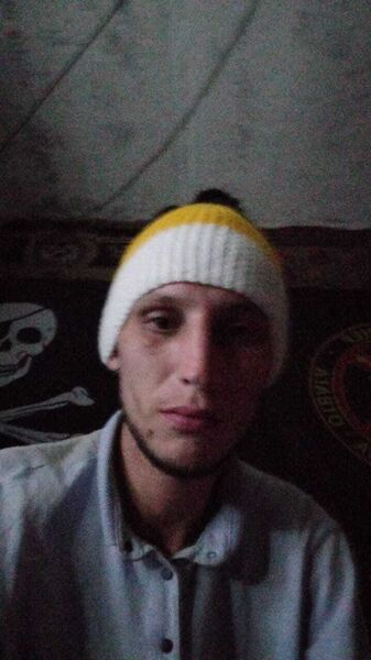  ,   Nikita, 32 ,   ,   