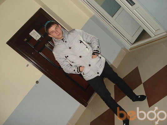  ,   Artur, 33 ,   