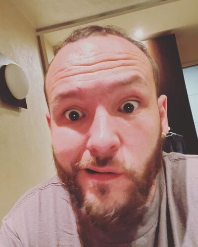  ,   Vlad, 40 ,   ,   