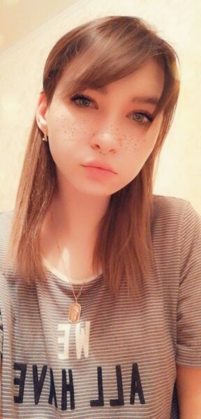  ,   Alexa, 24 ,   
