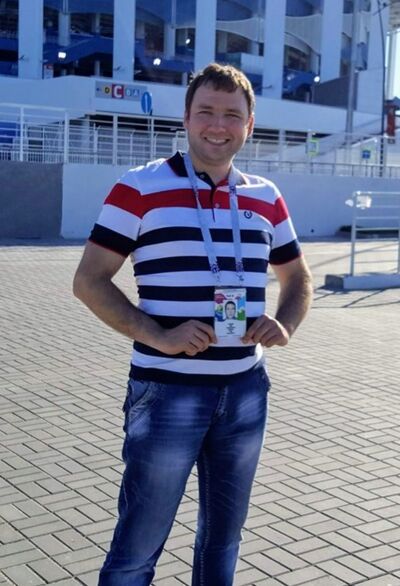  ,   Deluxer, 37 ,   ,   