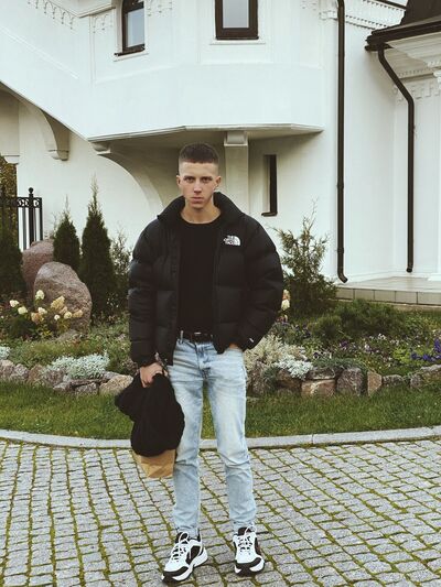  ,   Konstantin, 24 ,   ,   