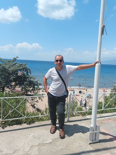  ,   Mert, 49 ,   , c 