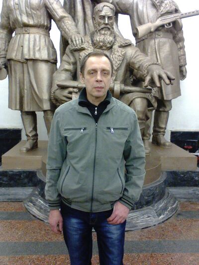  ,   Vlad, 54 ,   