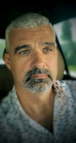  ,   Lionel lalot, 52 ,   ,   