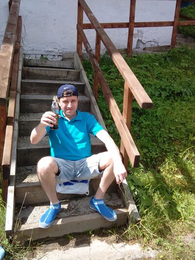  ,   Andrik, 52 ,   