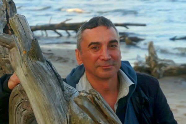  ,   Vlad, 50 ,   