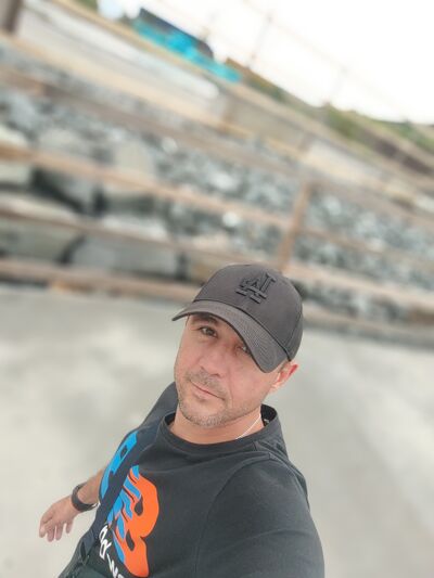  ,   Anton, 40 ,   ,   , c , 