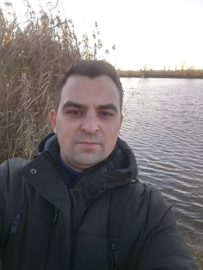  ,   Sergei, 39 ,   , 