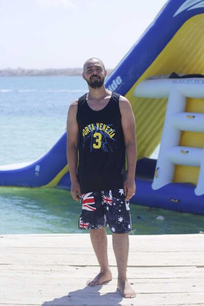  ,   Mohamed, 34 ,   c 