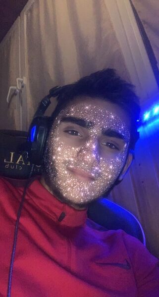  ,   Ako, 22 ,   c 