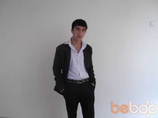  ,   Varo, 32 ,   