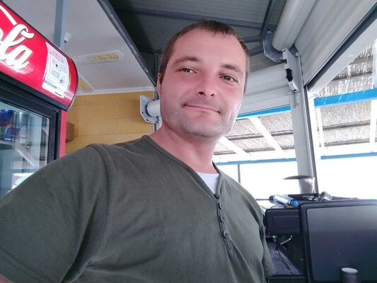  ,   Danijel, 40 ,   ,   