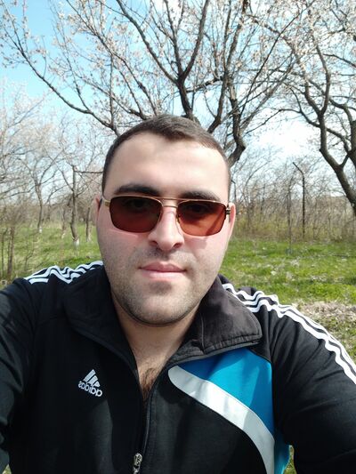  ,   Hovik, 103 ,   ,   , c 