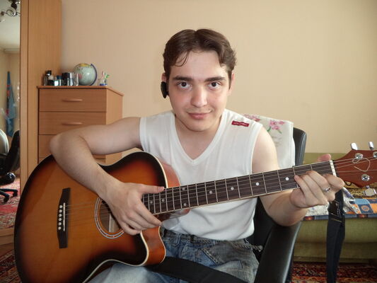  ,   Kensin, 29 ,   