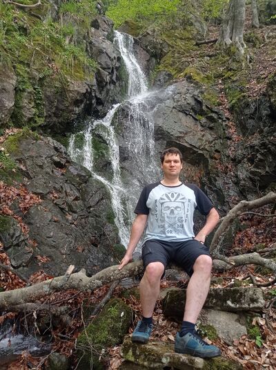  ,   Artem, 32 ,   ,   , c 